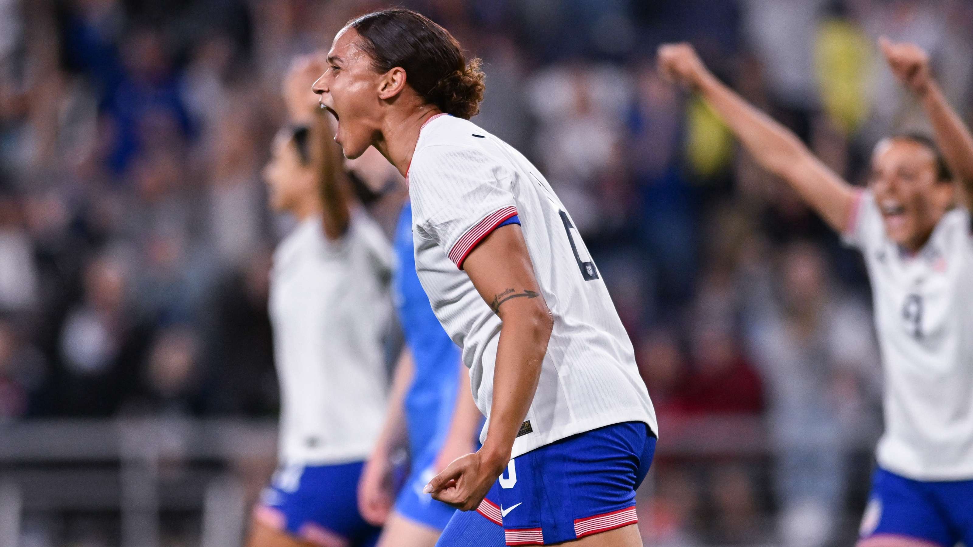 往某些足球 往某些足球